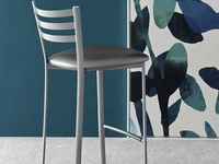 Sgabello Spice SG in metallo con seduta in ecopelle imbottita di Sedie Brianza