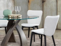 Sedia Tender rivestita in tessuto di Tonin Casa