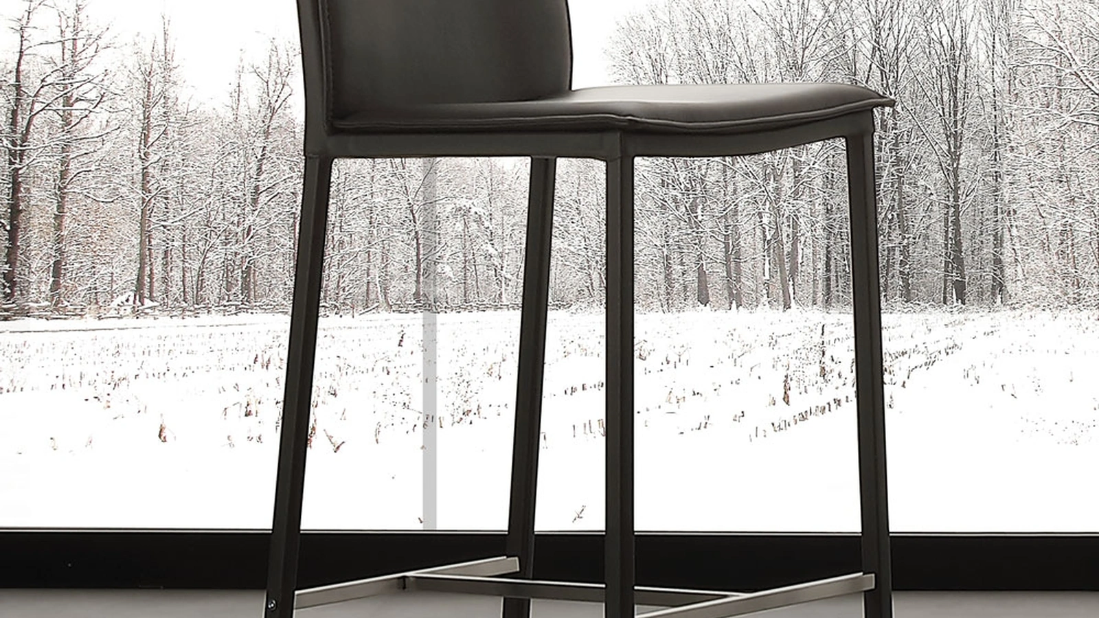 Sgabello Vogue Stool rivestito in ecopelle di La Seggiola