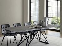 Tavolo allungabile Architrave in vetro ceramica opaco con base in metallo di La Seggiola