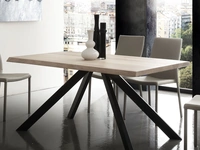 Tavolo Bio-Metal in Frassino olivato massello spazzolato tinto naturale con bordo corteccia e gambe in metallo verniciato di La Seggiola