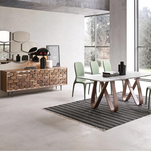 Tavolo Butterfly con base in legno termocurvato e top in marmo di Tonin Casa