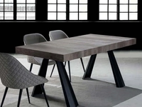 Tavolo allungabile Copernico Plus in nobilitato folding rovere nodato con base in metallo verniciato nero di La Seggiola