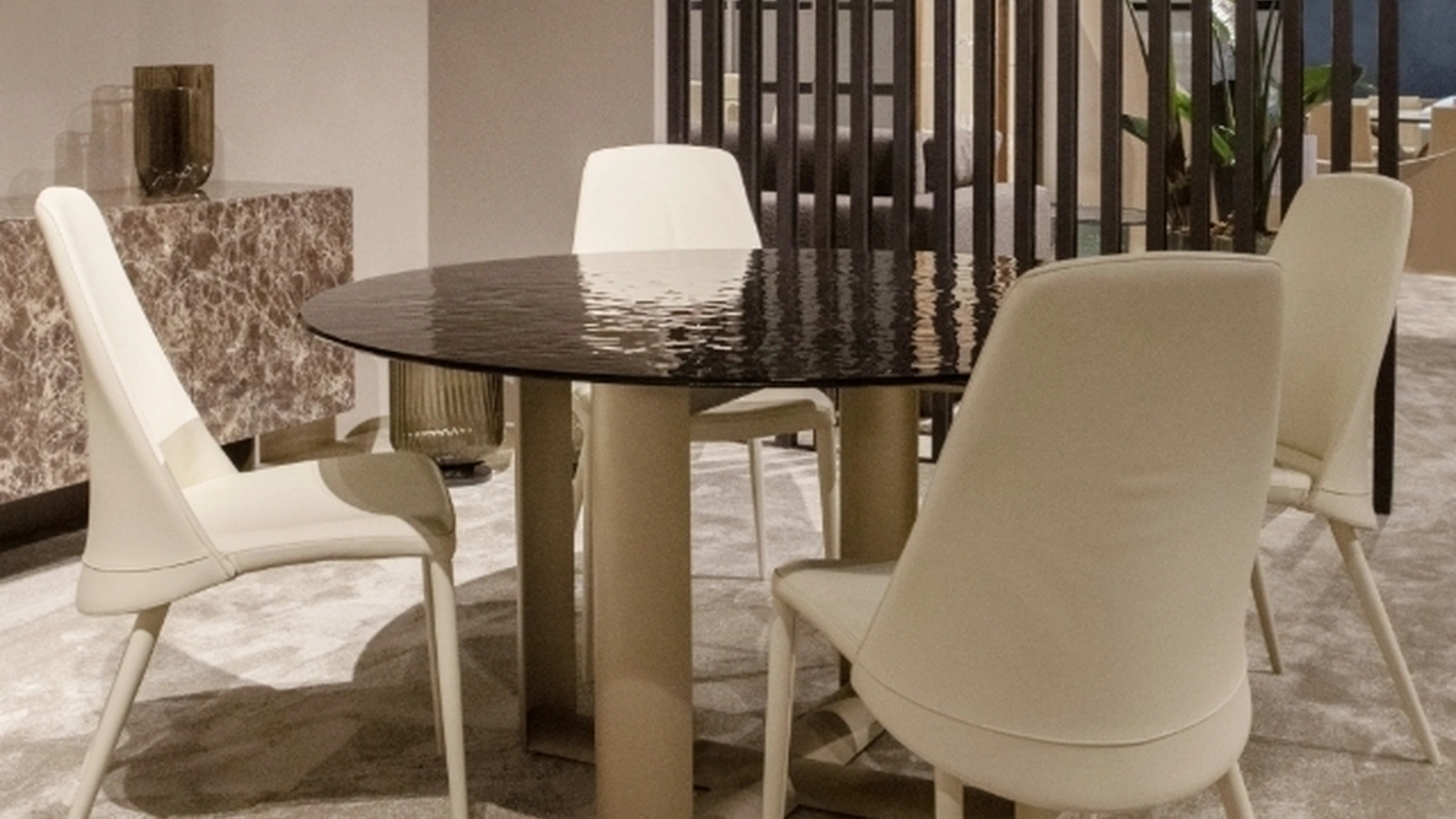 Tavolo Cube Round di Tonin Casa