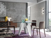 Tavolo con base in Tecnoril e piano in vetro Gaya di Tonin Casa