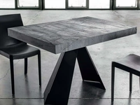 Tavolo allungabile Compact in nobilitato folding color antracite e base in metallo verniciato nero di La Seggiola