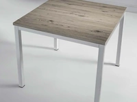 Tavolo Metal Classic in nobilitato rovere vintage con struttura in metallo di La Seggiola