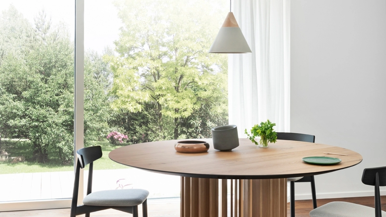 Tavolo rotondo Juice in legno di Miniforms