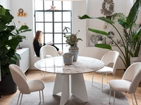 Tavolo rotondo in ceramica Orion di Connubia