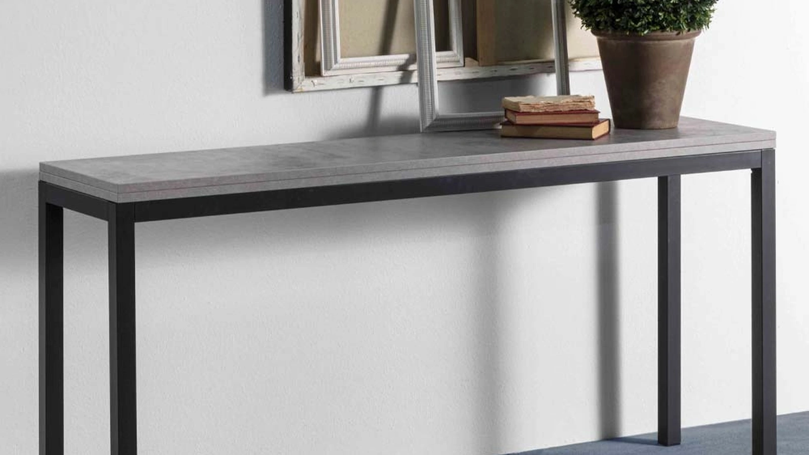 Tavolo Consolle allungabile in nobilitato cemento Strip di La Seggiola