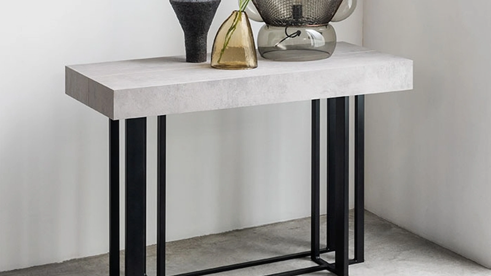 Tavolo consolle allungabile chiuso Supreme in melaminico e metallo di Sedie Brianza