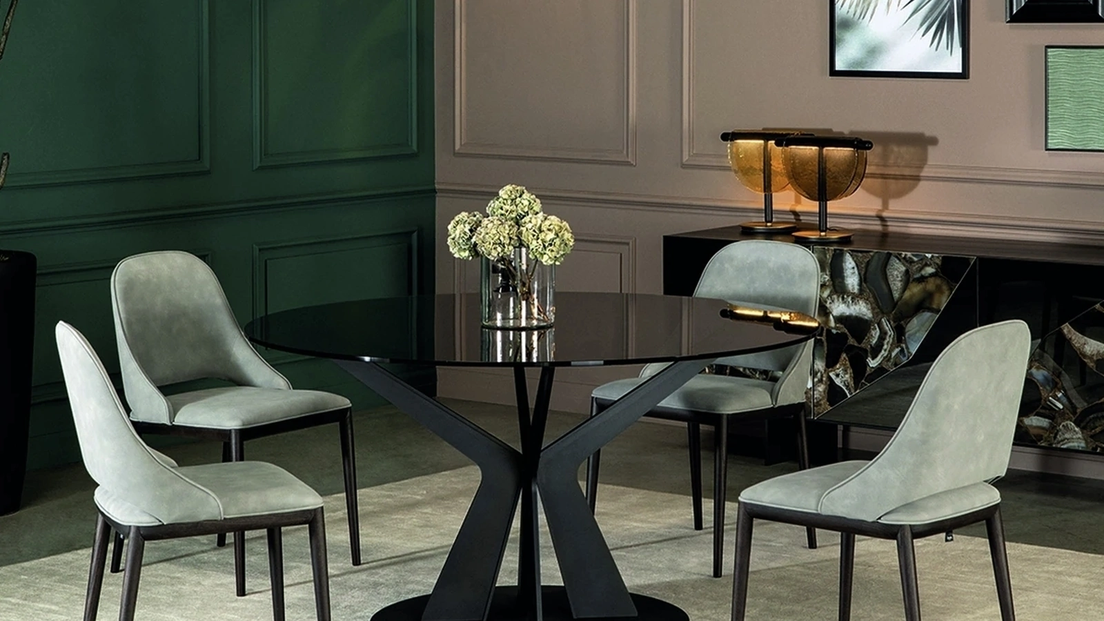 Tavolo rotondo Tree con base in metallo e top in vetro di Tonin Casa