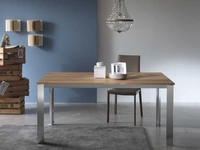 Tavolo allungabile Upper con top in impiallacciato Rovere e base in alluminio di Sedie Brianza