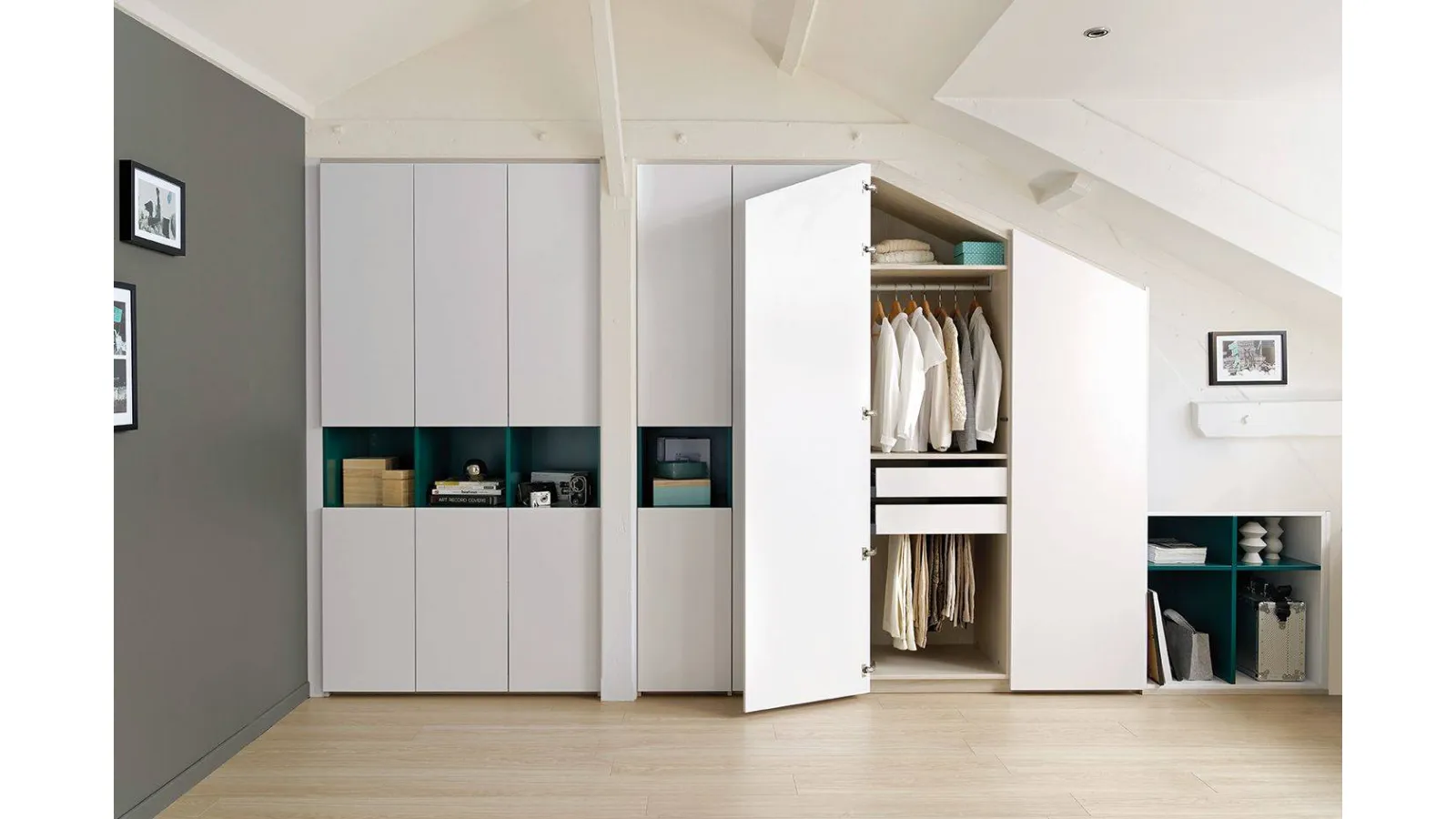 armadio anta battente per mansarda