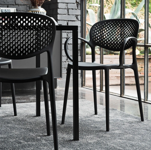 Sedia Abby Forata di Connubia Outdoor