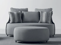 Divano Cobb in tessuto per esterno grigio imbottito con schienale in rete di La Seggiola