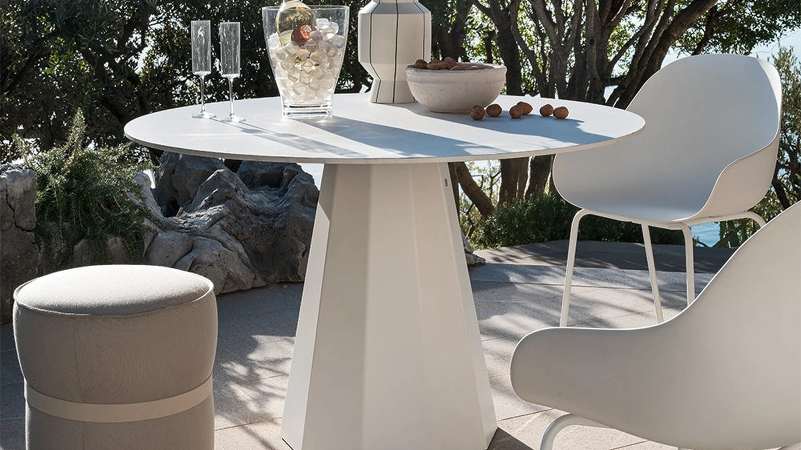 Tavolo Dix di Connubia Outdoor