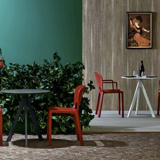 Sedia con o senza braccioli Dome-F in polipropilene di Sedie Brianza