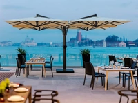 Ombrellone GLL in alluminio verniciato di La Seggiola