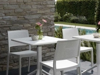 Sedia Katy-F in polipropilene con schienale forato di Sedie Brianza