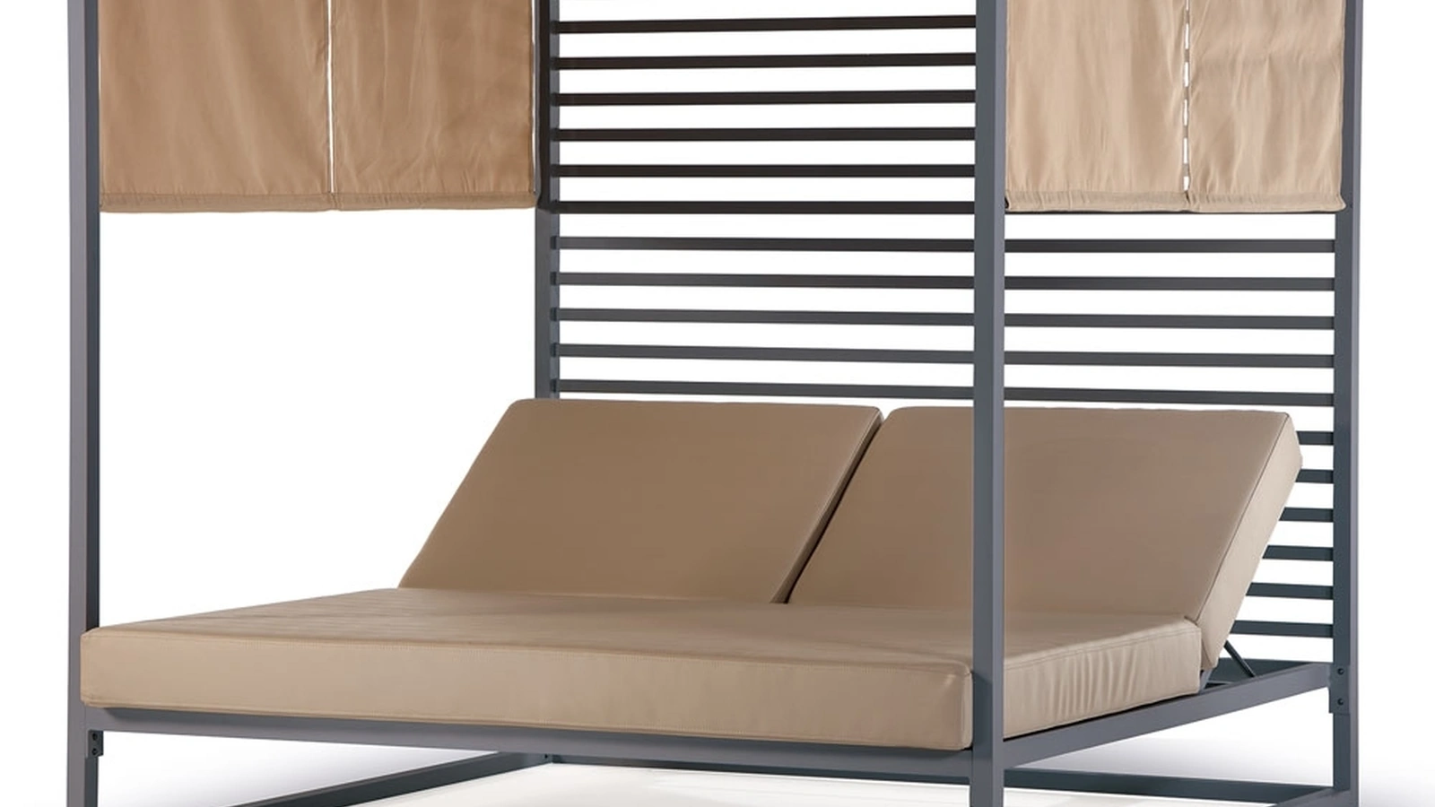 Gazebo Antibes in alluminio verniciato con materassi imbottiti  e rivestimento in ecopelle nautica di La Seggiola