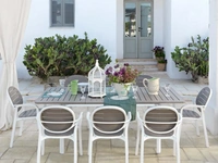 Poltroncina impilabile Laura in polipropilene di La Seggiola