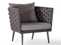 Poltrona Nice in tessuto con struttura in alluminio e corda poliestere di La Seggiola