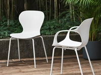 Sedia Ops! in polipropilene riciclato di Connubia Outdoor