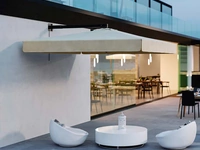 Ombrellone Parete in alluminio verniciato antracite con apertura a carrucola di La Seggiola