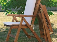 Poltrona Teak pieghevole in legno massello di teak indonesiano con finitura olio naturale di La Seggiola