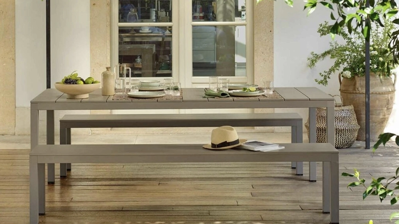 Tavolo Rio in polipropilene di Sedie Brianza