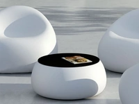 Tavolino Stone T in polipropilene bianco con top nero di La Seggiola