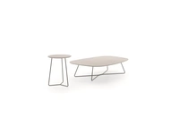 Tavolino con top in gres e struttura in metallo Kevin di Ditre Italia