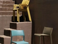 Sedia e sgabello Trill in polipropilene di Sedie Brianza