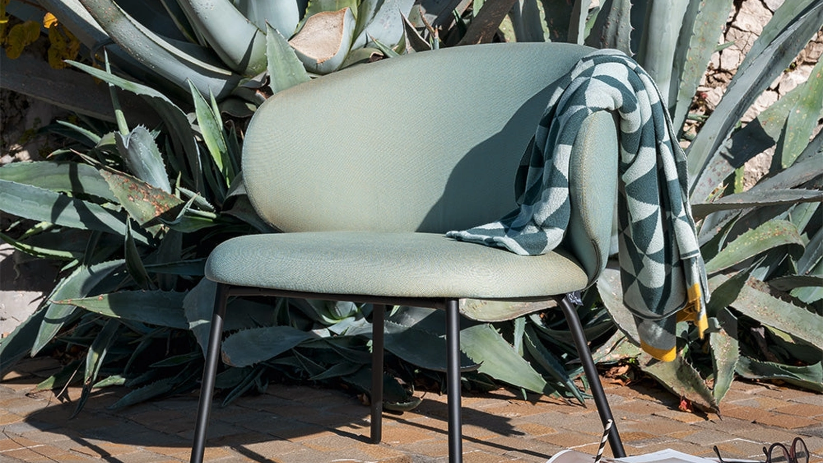 Poltroncina Lounge Tuka di Connubia Outdoor