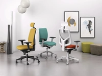 Seduta Operativa in tessuto imbottito con braccioli e ruote Active di Sedie Brianza