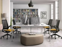 Seduta Operativa Astra-RE con seduta in tessuto imbottito e schienale in tessuto traspirante a rete di Sedie Brianza