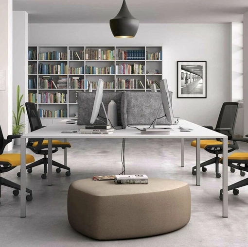 Seduta Operativa Astra-RE con seduta in tessuto imbottito e schienale in tessuto traspirante a rete di Sedie Brianza