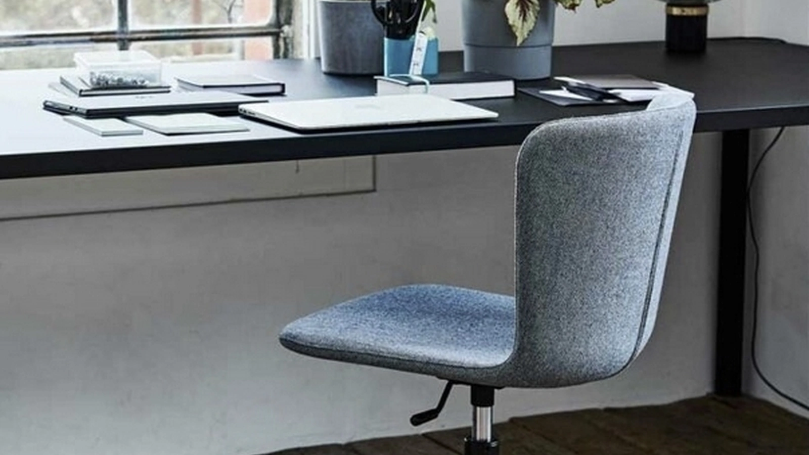 Seduta Operativa Calla-D in tessuto con base su ruote di Sedie Brianza