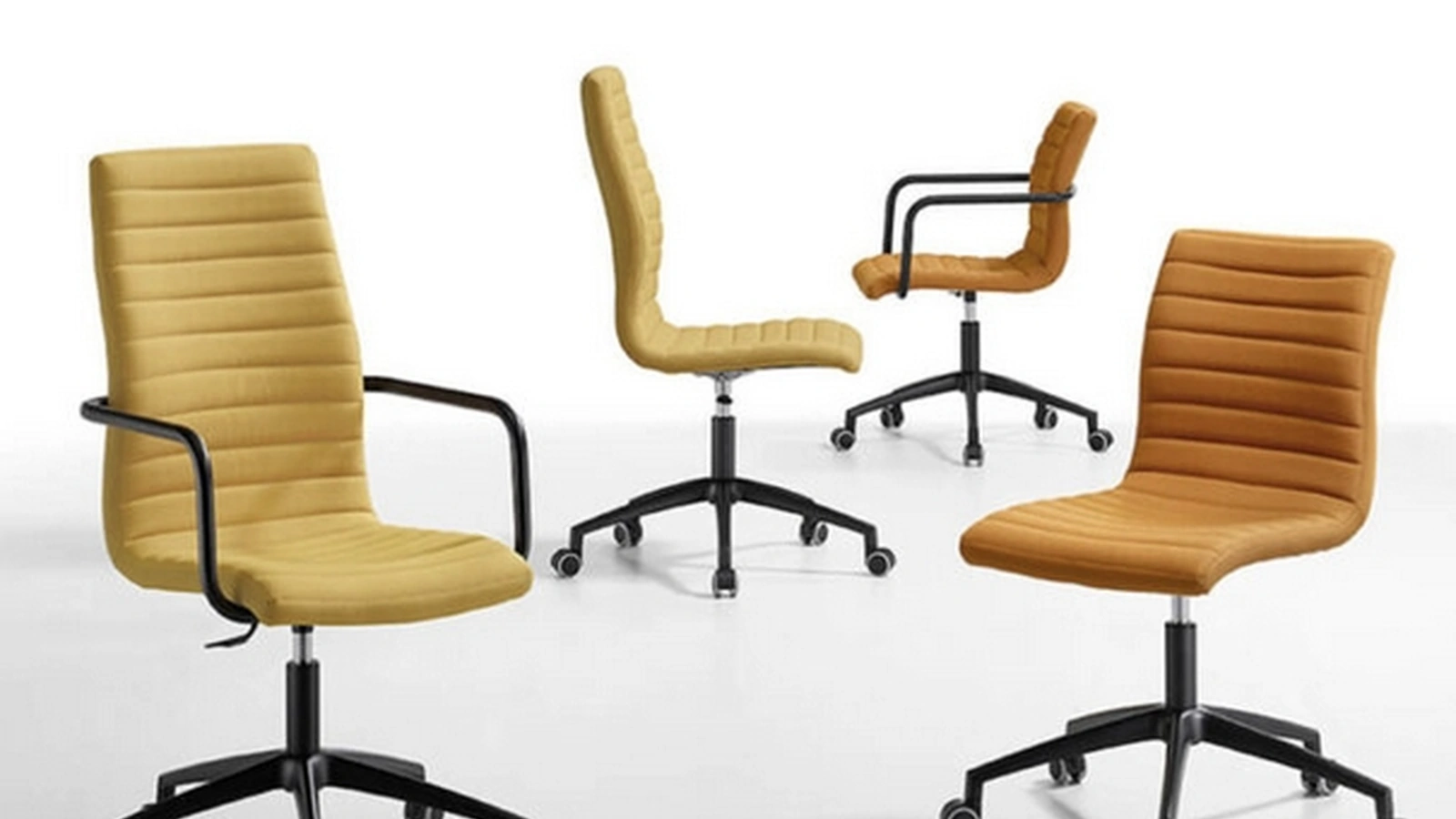 Sedute Operative Istar in tessuto imbottito con o senza braccioli di Sedie Brianza