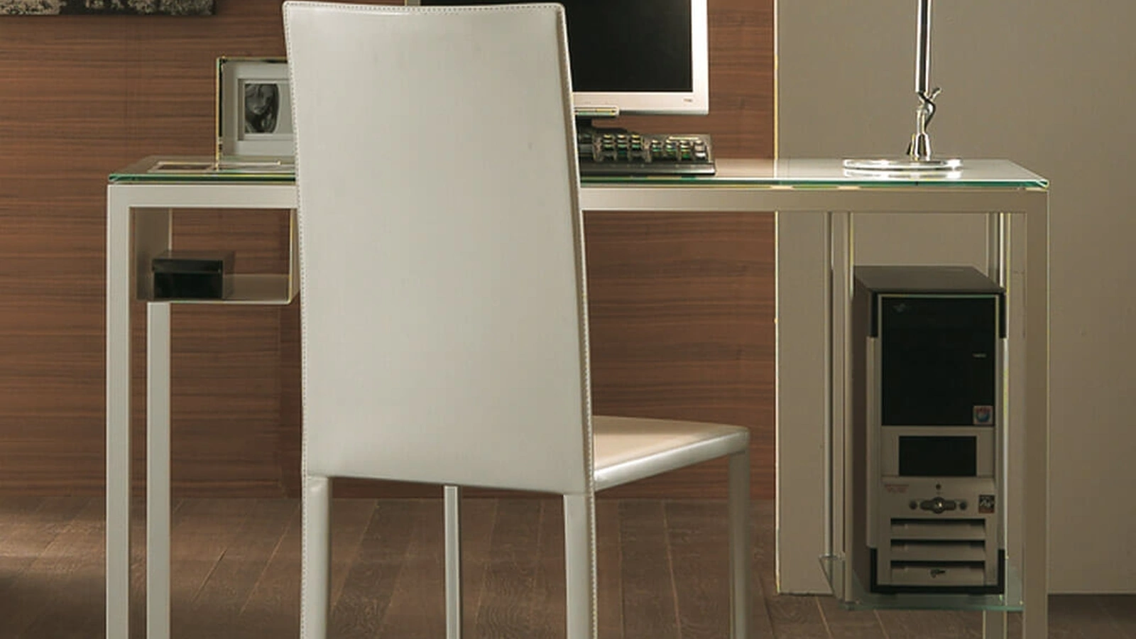 Scrivania Operativa Led di Ponti Terenghi