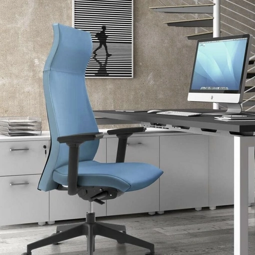 Poltrona Direzionale Plus di Sedie Brianza