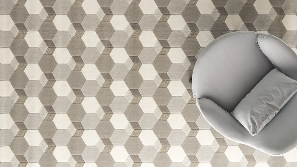 Tappeto con geometrie Cementino di Calligaris