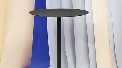 Tavolino Feluca Table 4 Stars in laminato con base in acciaio di Infiniti