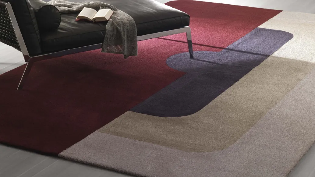 Tappeto dalla geometria vibrante Mayfair di Besana Moquette