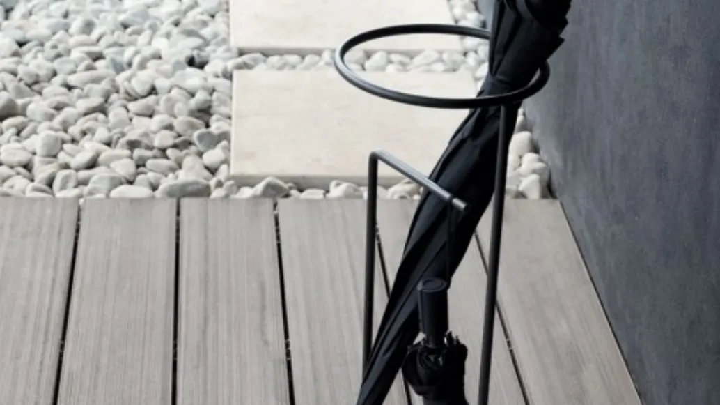 Portaombrelli in metallo Minimum di Calligaris