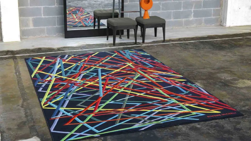 Tappeto stampato a righe colorate The Net di Besana Moquette