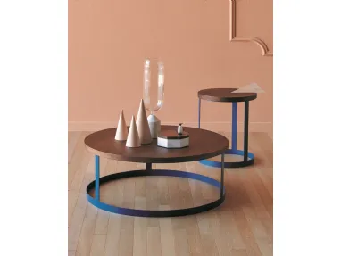 Tavolino tondo con top in legno e base in metallo laccato Zero di Miniforms