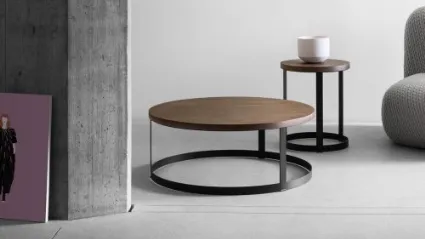 Tavolino rotondo con piano in legno Zero di Miniforms