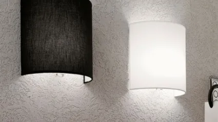 Lampada in tessuto bianco o nero Applique Luna di Adriani e Rossi